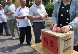 С�����˺�ҵ�����ﱸҵί�ᣬ�ҼҸ���30Ԫ����Ǯ˭����أ�����С�������������