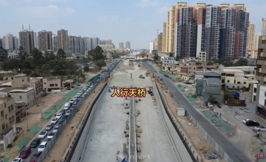 ��ȷ�ˣ�ï��Ƭ���������ط������������ţ���һ����������