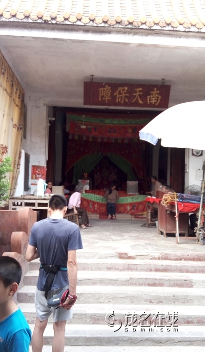 P50404-152533.jpg