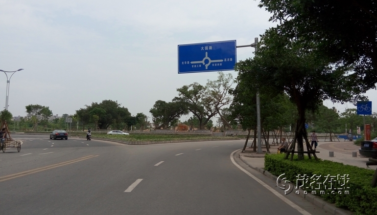 P50423-102400.jpg