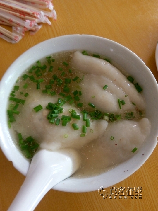 P51017-094010.jpg