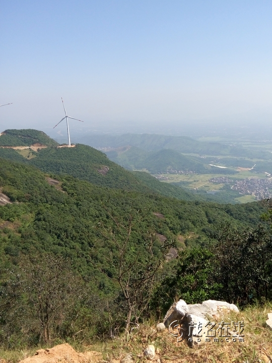 P51017-113830.jpg