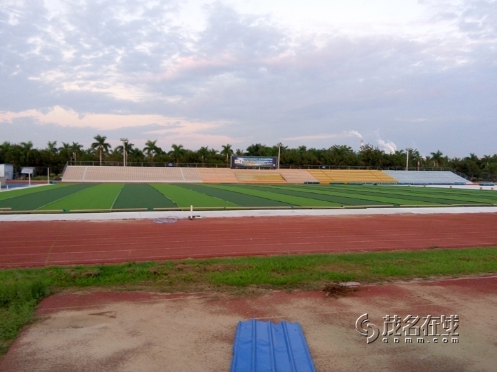 P51126-065042.jpg