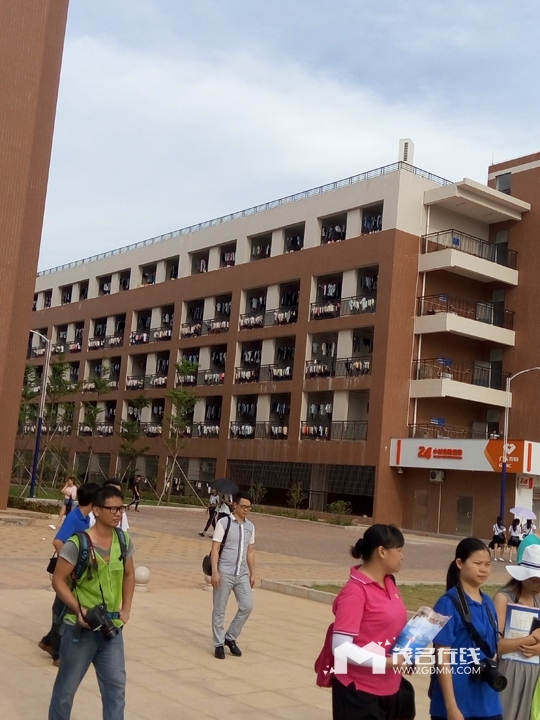 P60615-171029.jpg