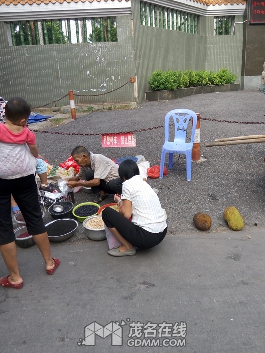 P60923-092106.jpg