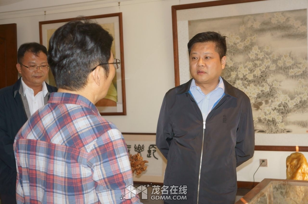 ���쵼��ï�����ξ������ݲι۵���