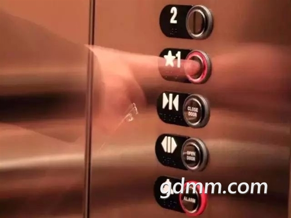 s_19e3f2cb5eb7478889d76156f040f1b9.jpg