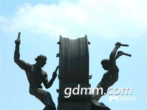 18-01-00-forum.jpg