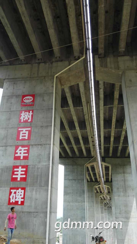 05.jpg