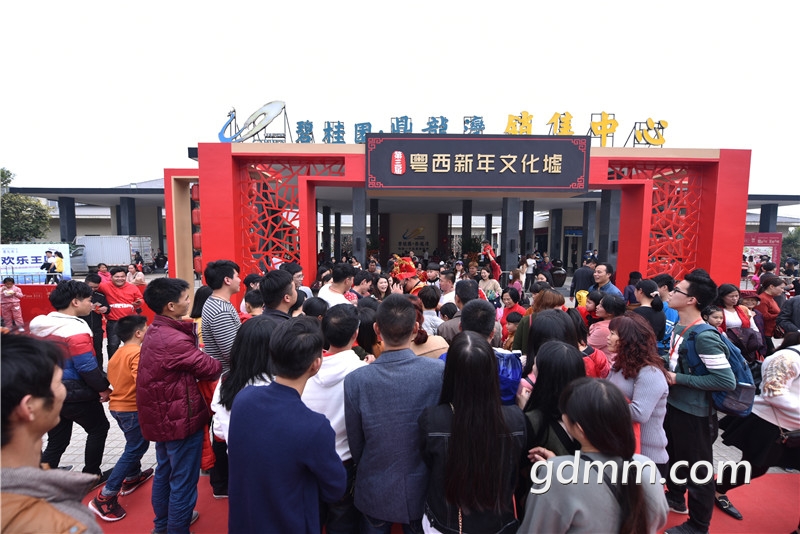 ZHU_4520.JPG