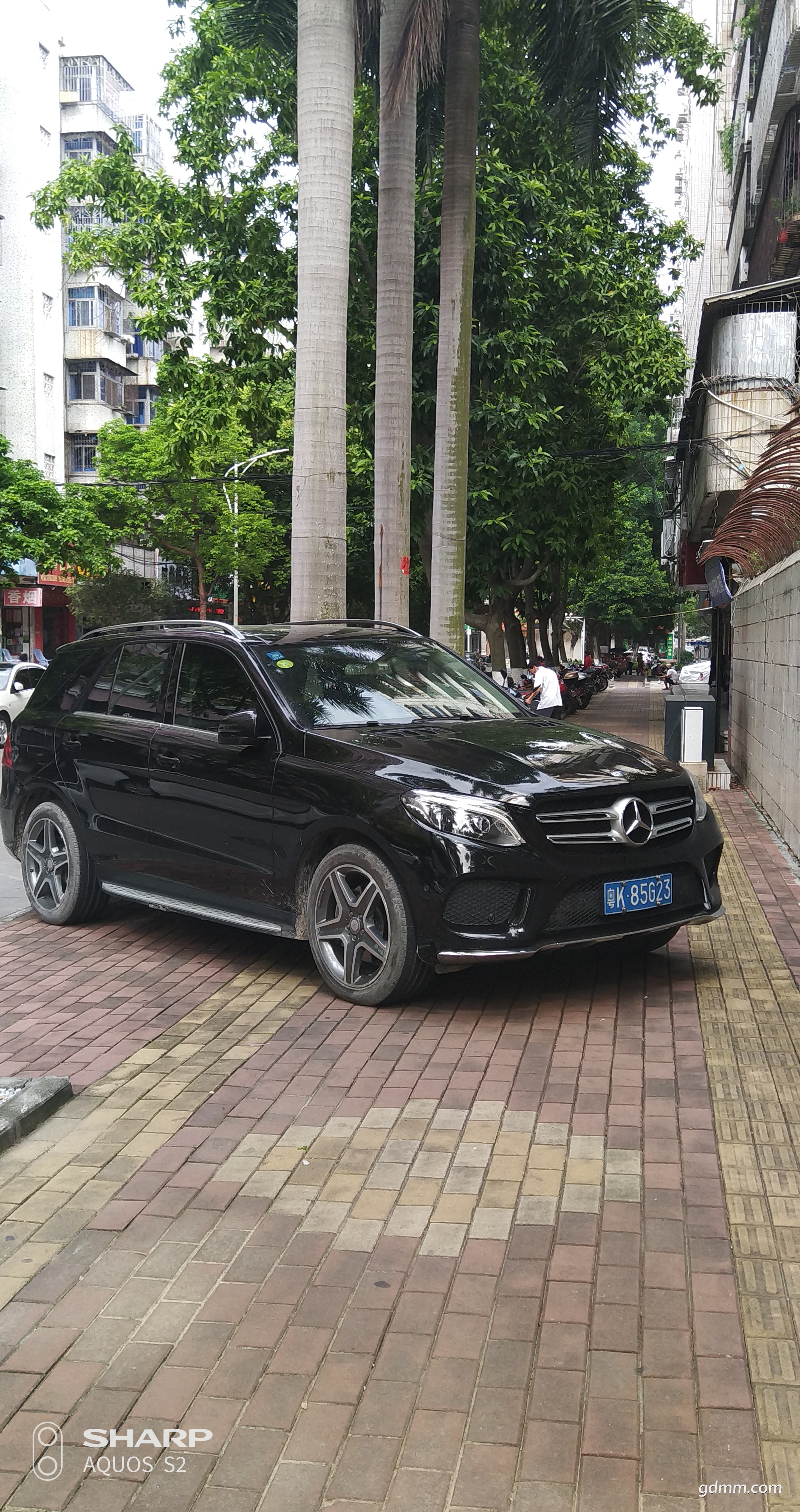 ���������ܶ�����С����������̨����ȫ�赲��������Ҫȫ���߻��������ֱ�����˾������ͷ����