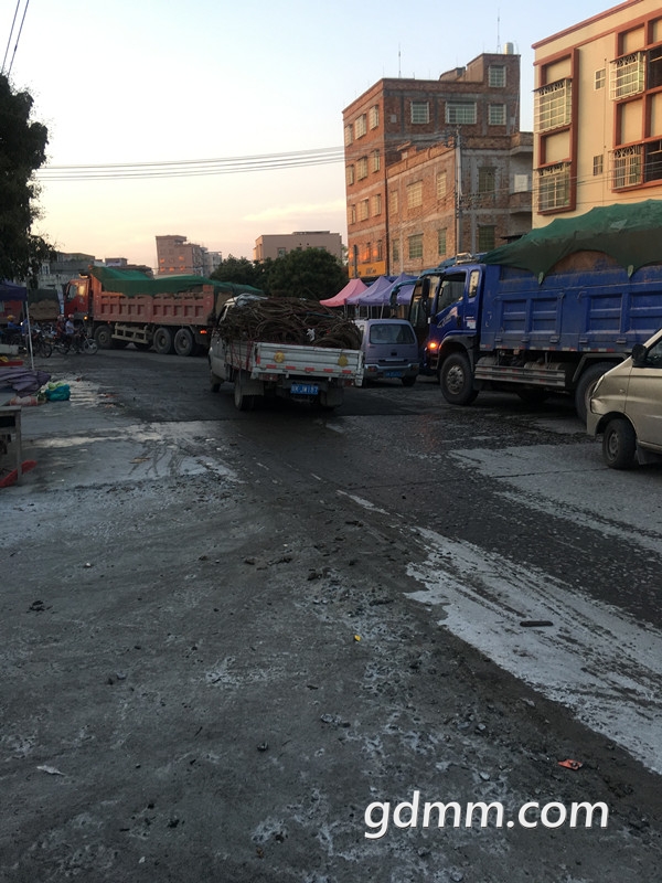 083840birq3uui35z63y5p_����.jpg