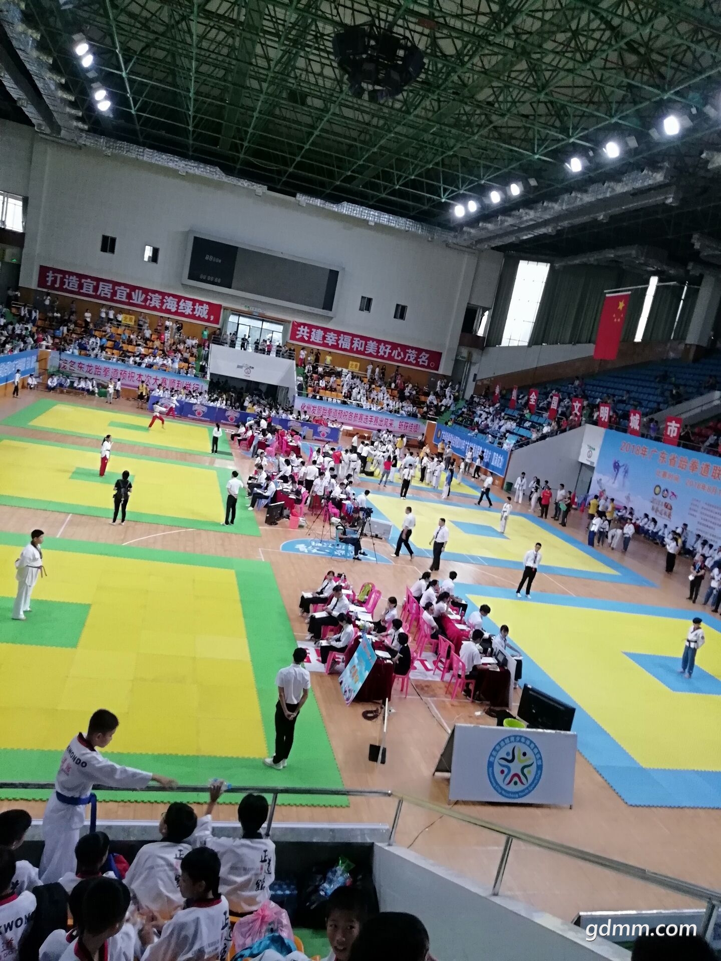 -468d0efc61819d9a.jpg