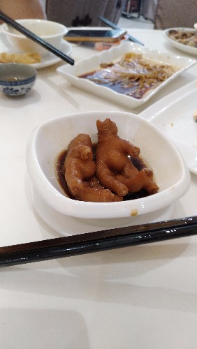 P81103-100029.jpg