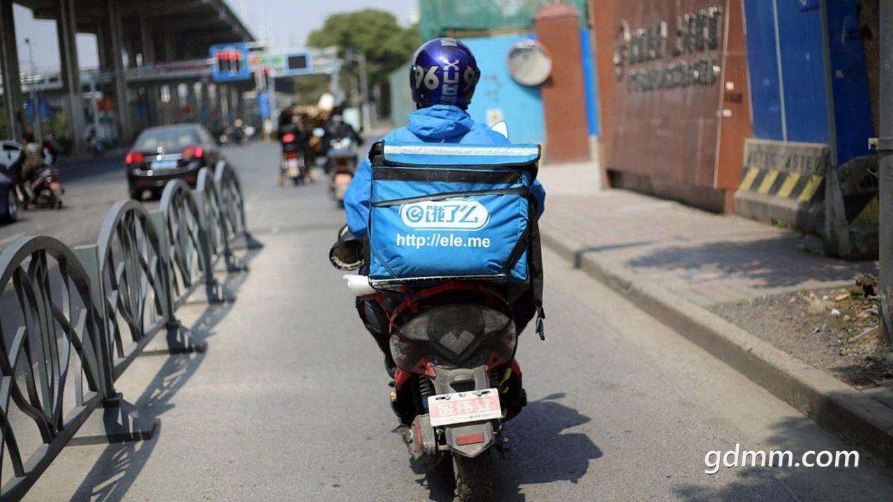 4432532523.jpg