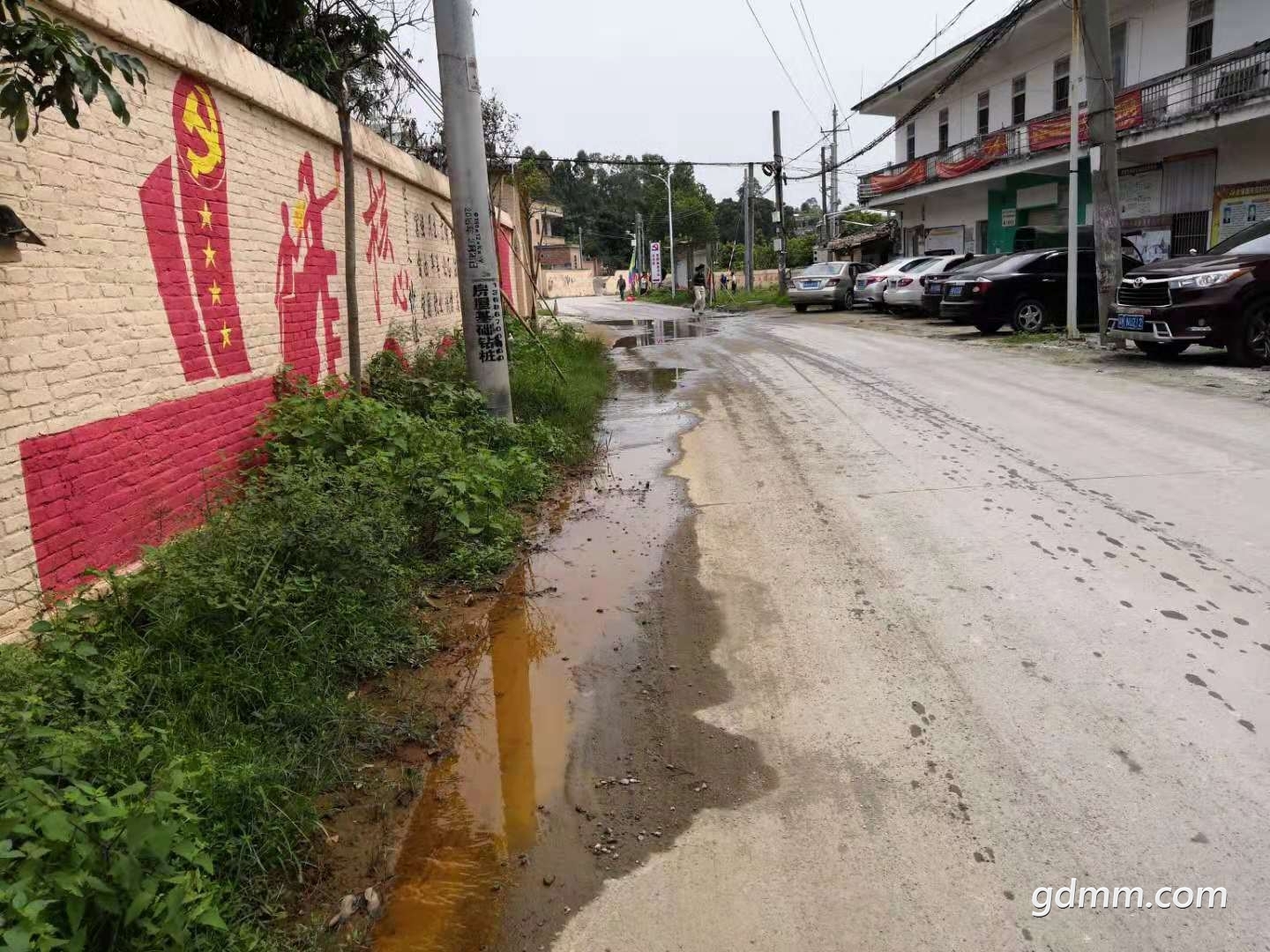 204327ngnngiriioufxbua.jpg