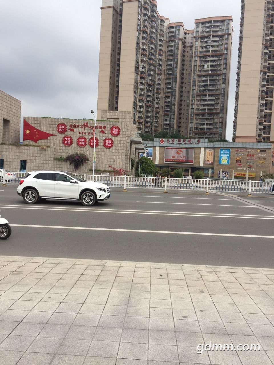 2019040532570531554468276003881.jpg