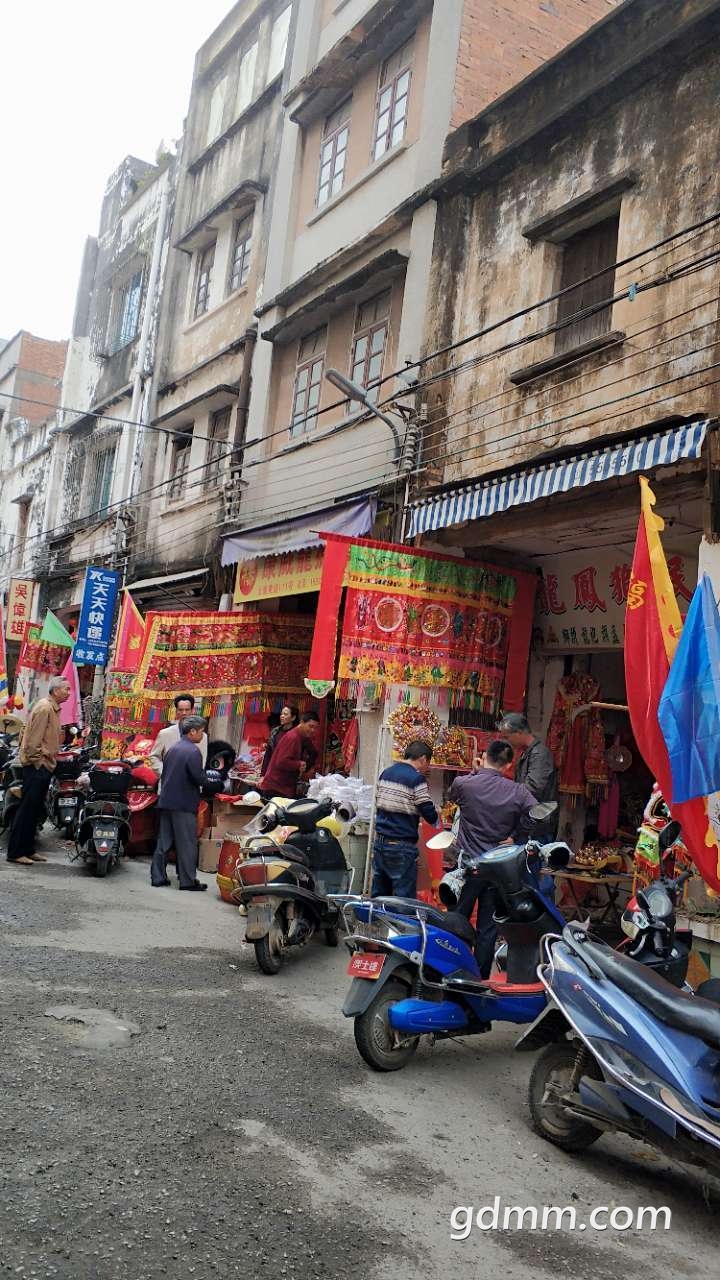 最正斗的吴川话属于梅菉话与茂名话一脉相承