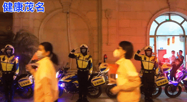 02.gif