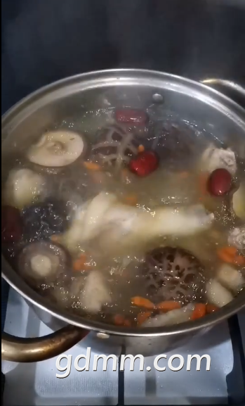 QQ��ͼ20200424193300.png