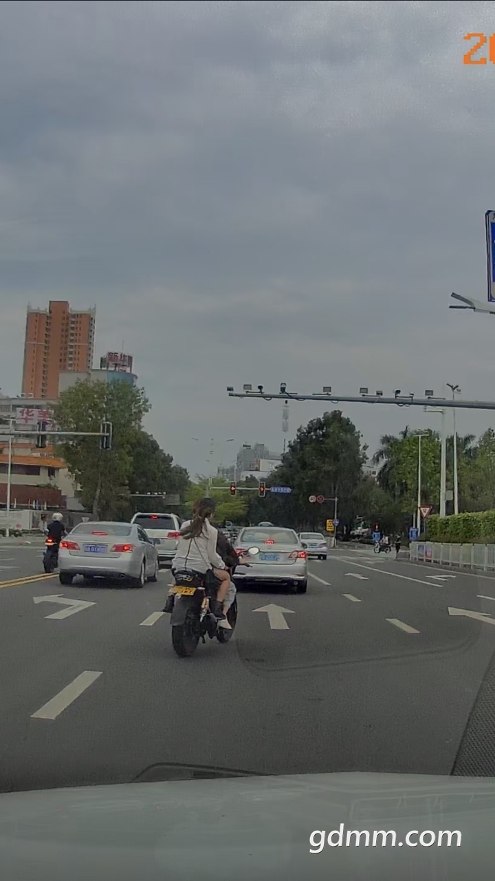 FlT-QdoceG8Svl2xREzaD_qIul4_.jpg