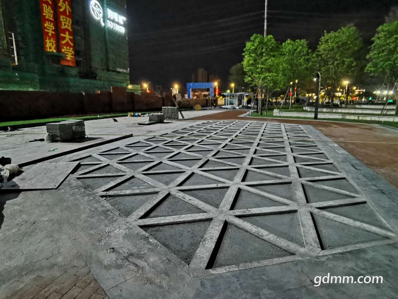 front2_Fiqrm1YX6VmVmXldiS4zWIwuamvW.jpg