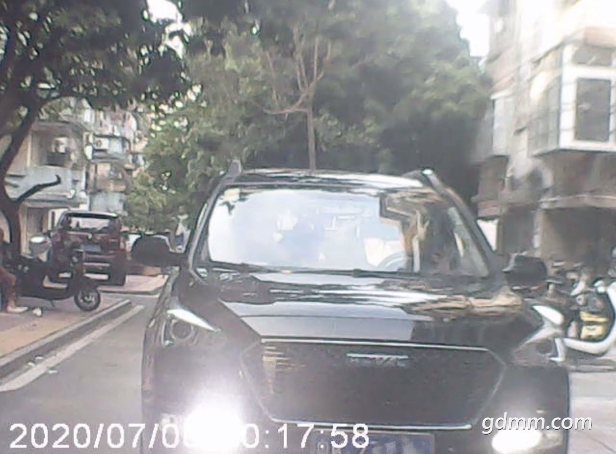 210836ziz1g1474x81guu1_����.jpg