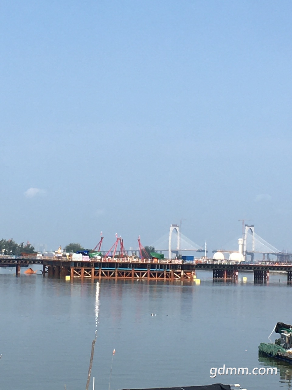 建设中的清福港跨海大桥