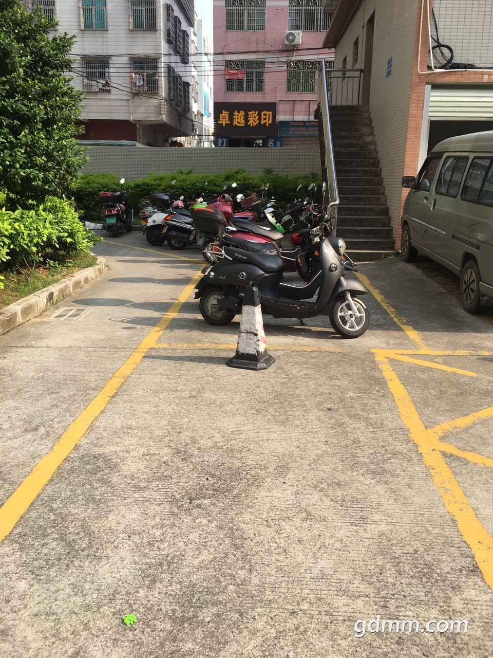 front1_0_FgG8nTDFWl7xQEEBfe7dVV02vWpV.jpg