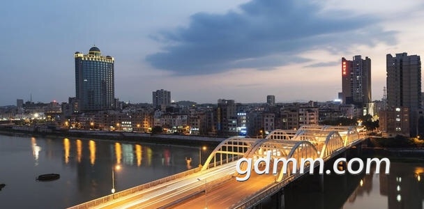 front1_0_Fj5GbpAJ-AWv1kM3jmfRaPuKozsM.jpg