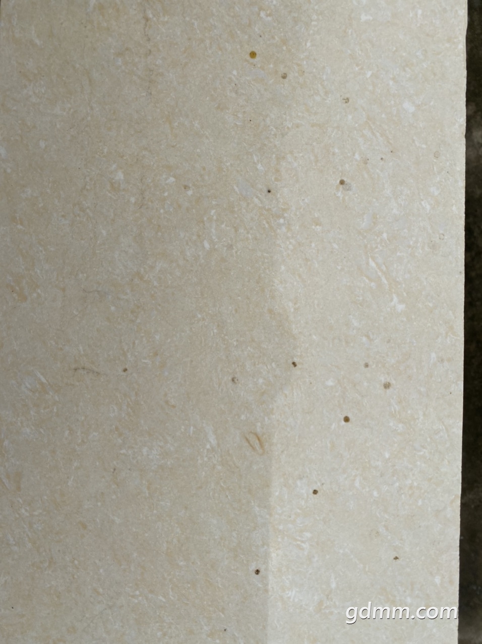 front1_0_FmNwXxiML5y2krKGt7Bqrc0Sju9n.jpg