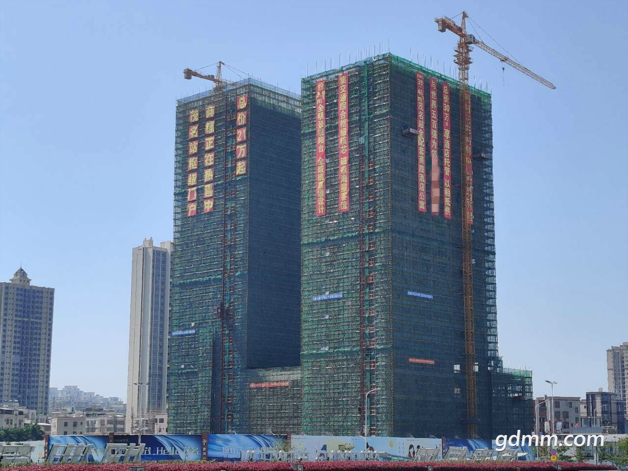出自鸿荟国际的广告条幅-茂名论坛-话说茂名