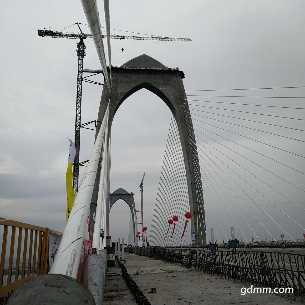 front2_0_FvHln-_D6h0I2NH9HS6X4rQJImUj.1603849843.jpg