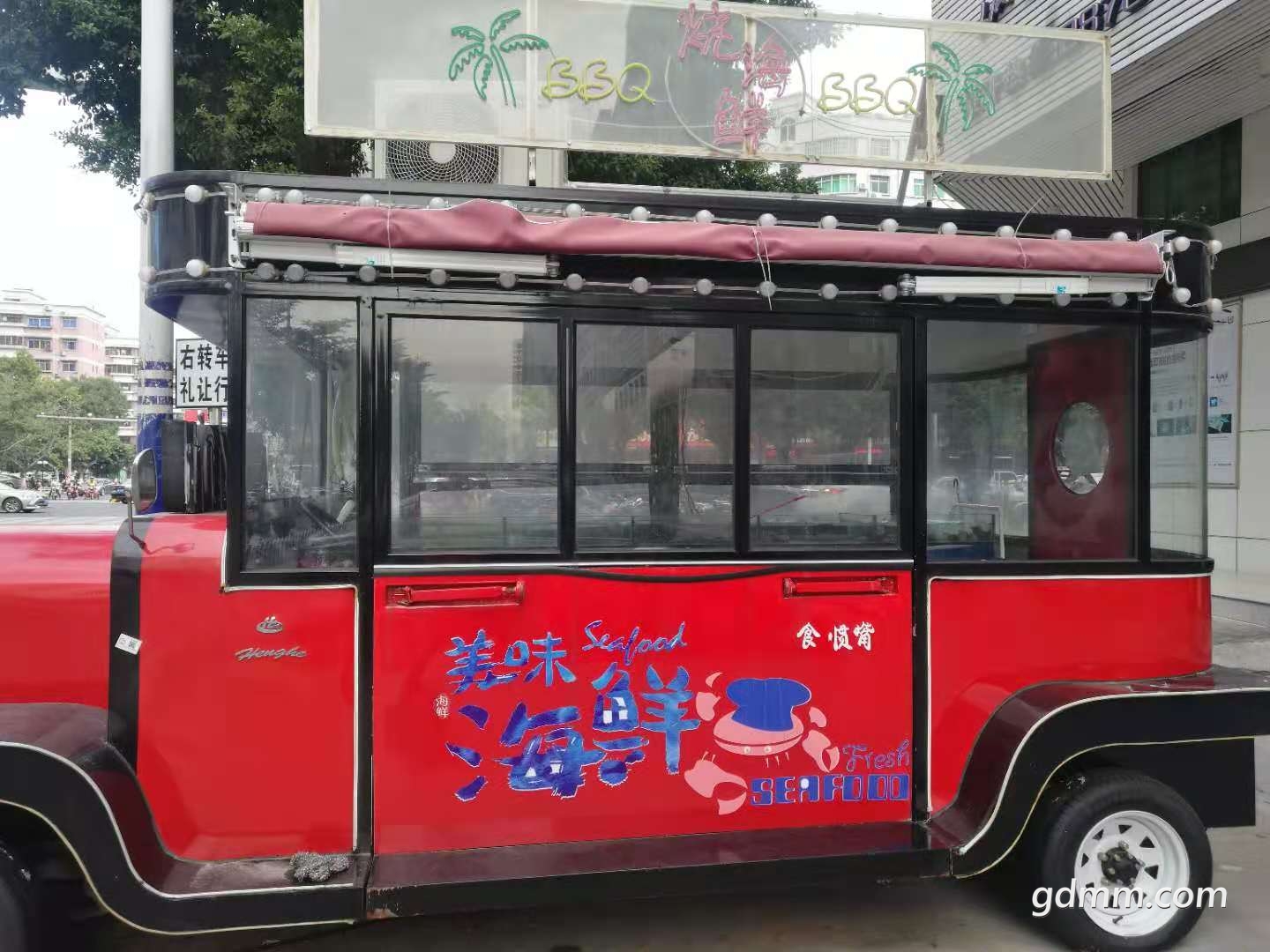 ����·�Թ����ſ�ռ�ó�λ.jpg