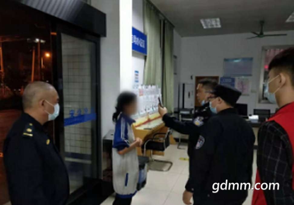 front2_0_FiDByYwyrYa4EmP3otjZ3VXrAsjf.1615686863.jpg