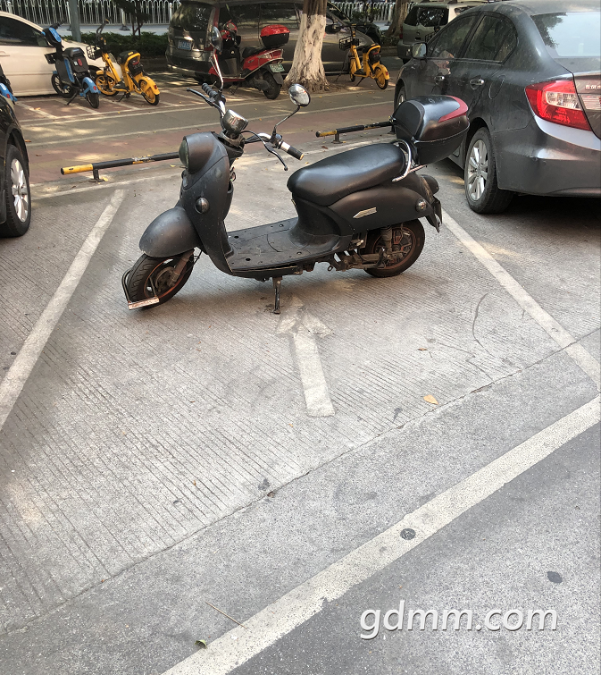 b.jpg