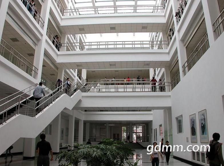 src=http___filestore.plan.51xuanxiao.com_resources_chinaUniversityImage_399_p000.jpg