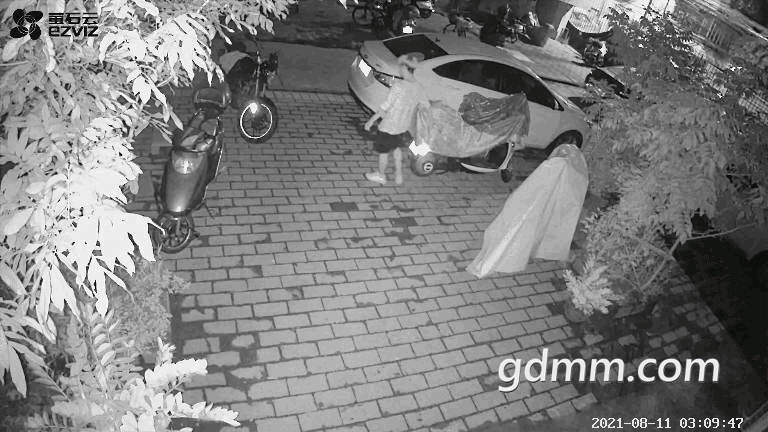 front1_0_Fi7EYq1ZaasJe2vUNQFaVWATAx1E.1629037651.gif