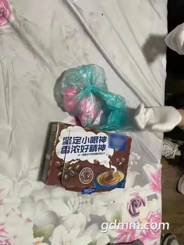 180451fm4jm4uqemr4s4rk.jpeg