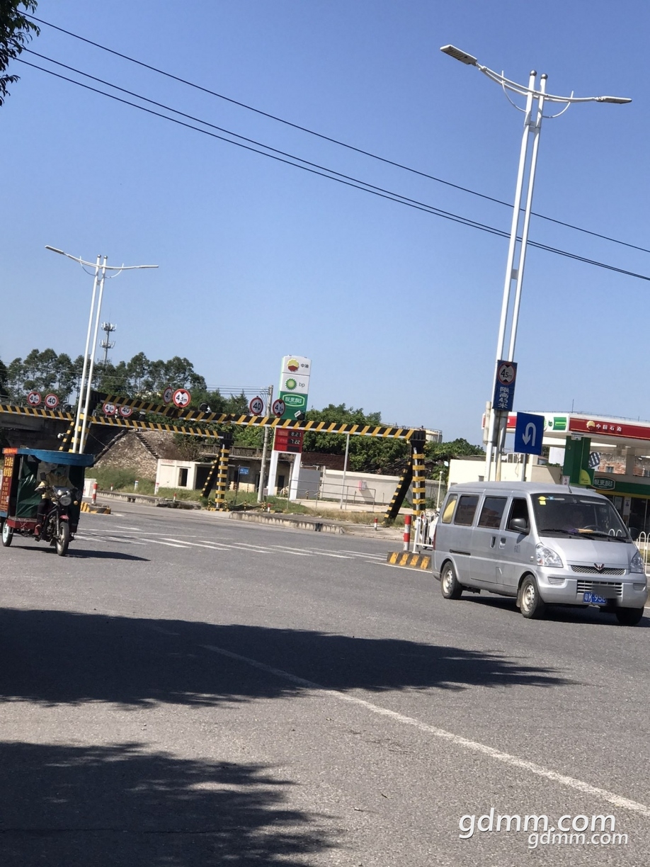 130545amsme573hzh25e4h.jpg