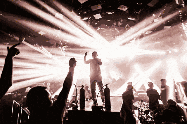 092047ud3oty59k6dqq3k3.gif