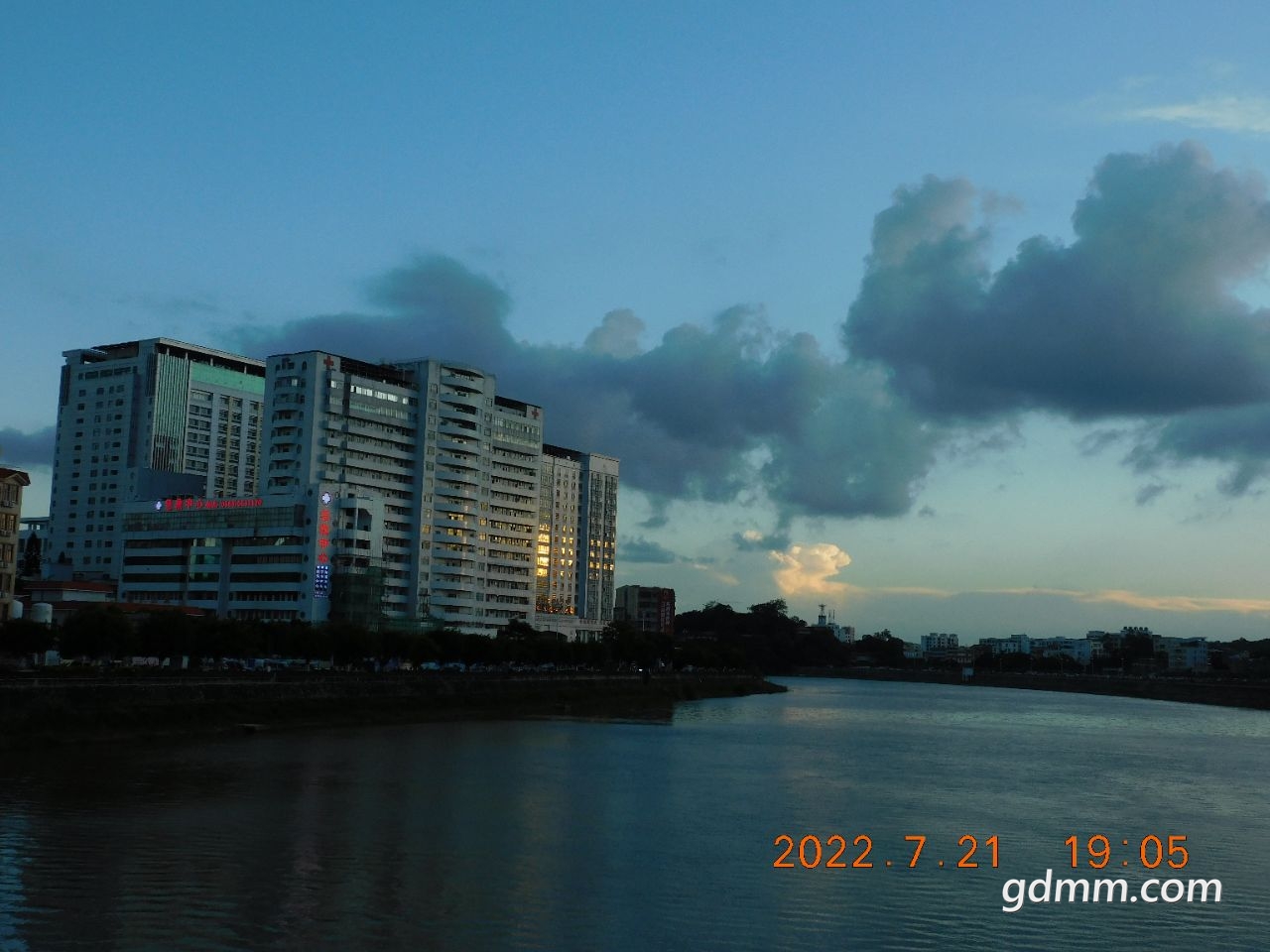 20220722114841front2_0_3377019_Ftue7yBIu9b4E6-RFi_HMqJnOfcF.jpg