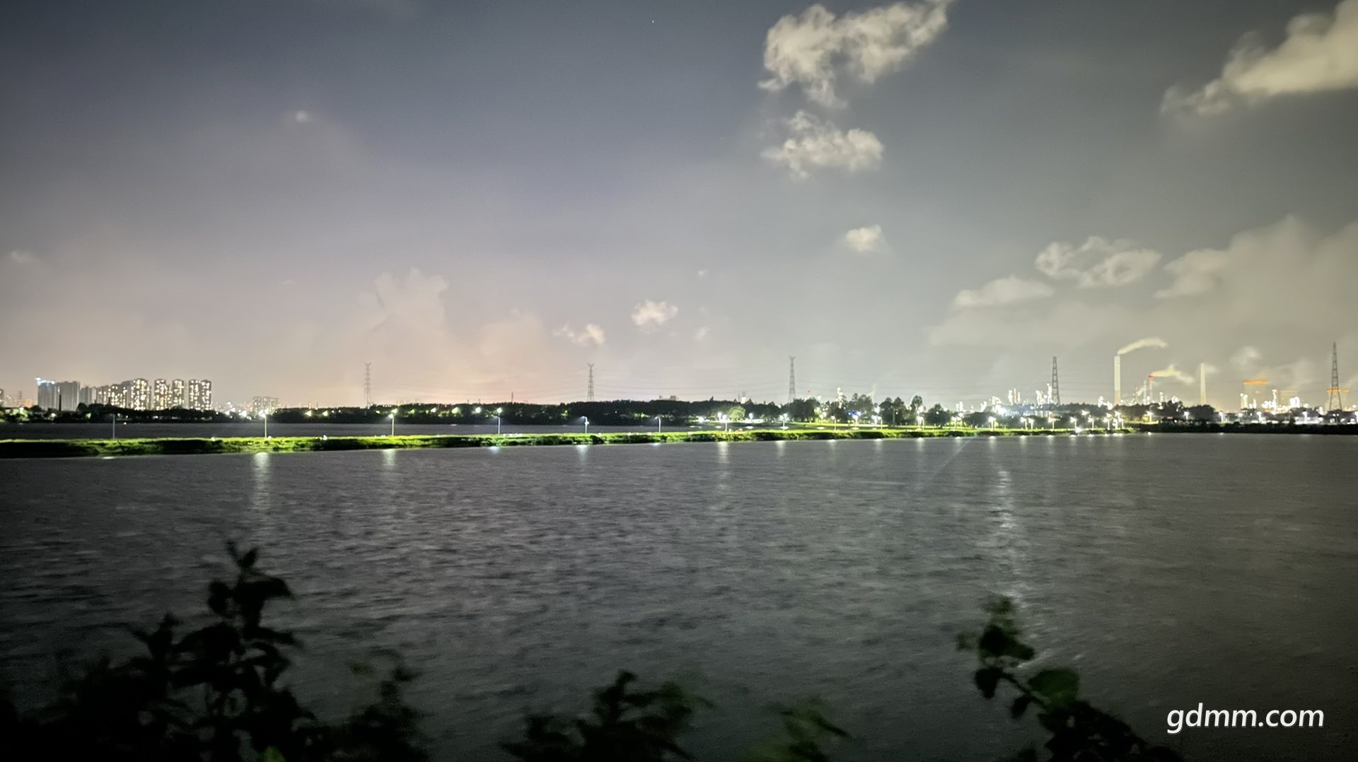 20220809221553front1_0_3280680_FvX_uaf9YuJzgTkM3qqpdmJ4EuN8.jpg