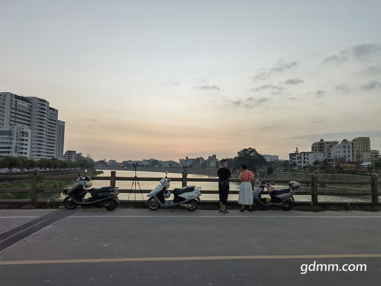 20221117195342front2_0_3377019_FpghroF77CIbPKibtC1yHj-ADU8c.jpg
