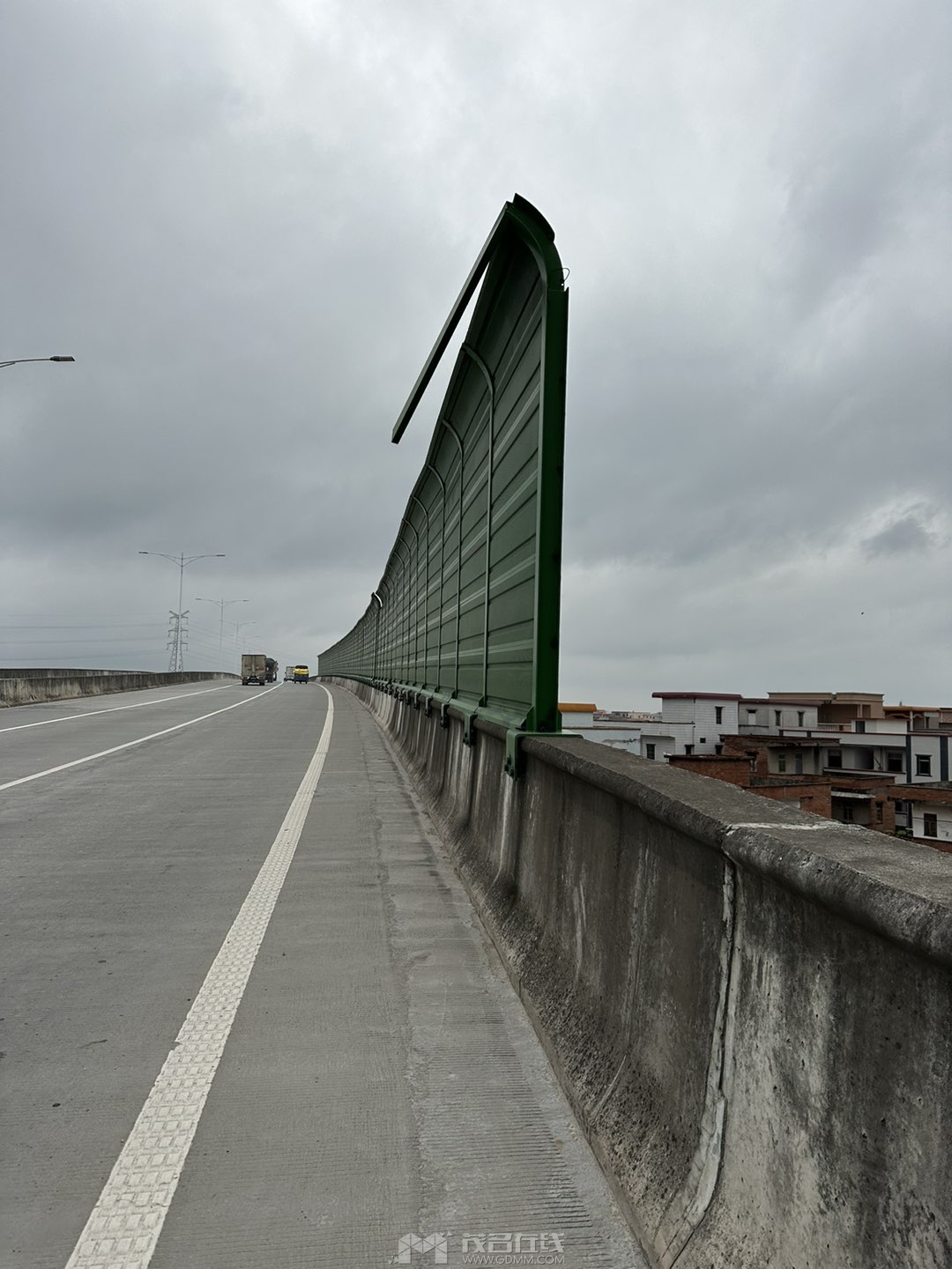 20230409032053front1_0_3348504_FqWkKjzuvad8Ewbr3Glv17a4qgE3.jpg