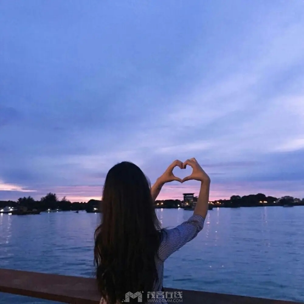 src=http://c-ssl.duitang.com/uploads/item/202001/13/20200113184029_GCGce.thumb.1.jpg