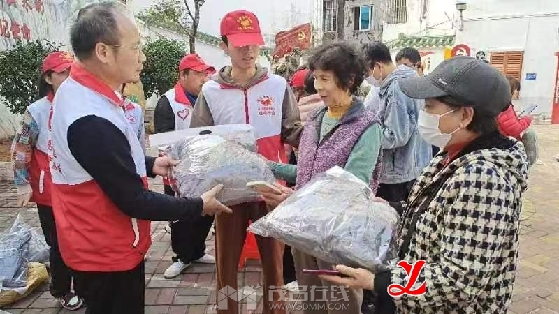 163759kss38cllfy1nrn8p.jpg