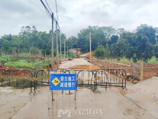 �ƽ������